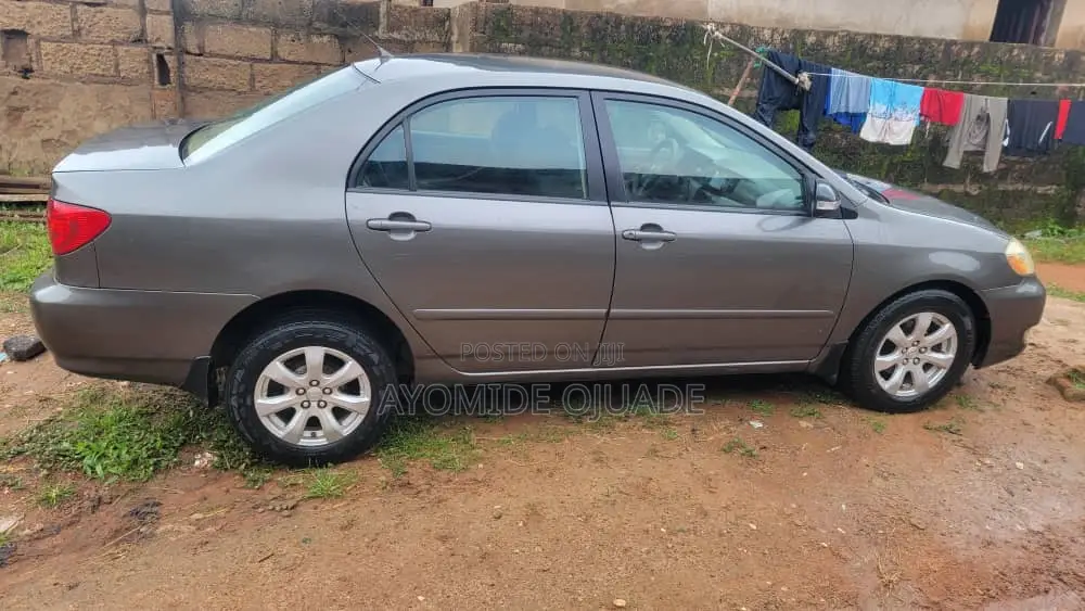 Toyota Corolla 2006 Gray