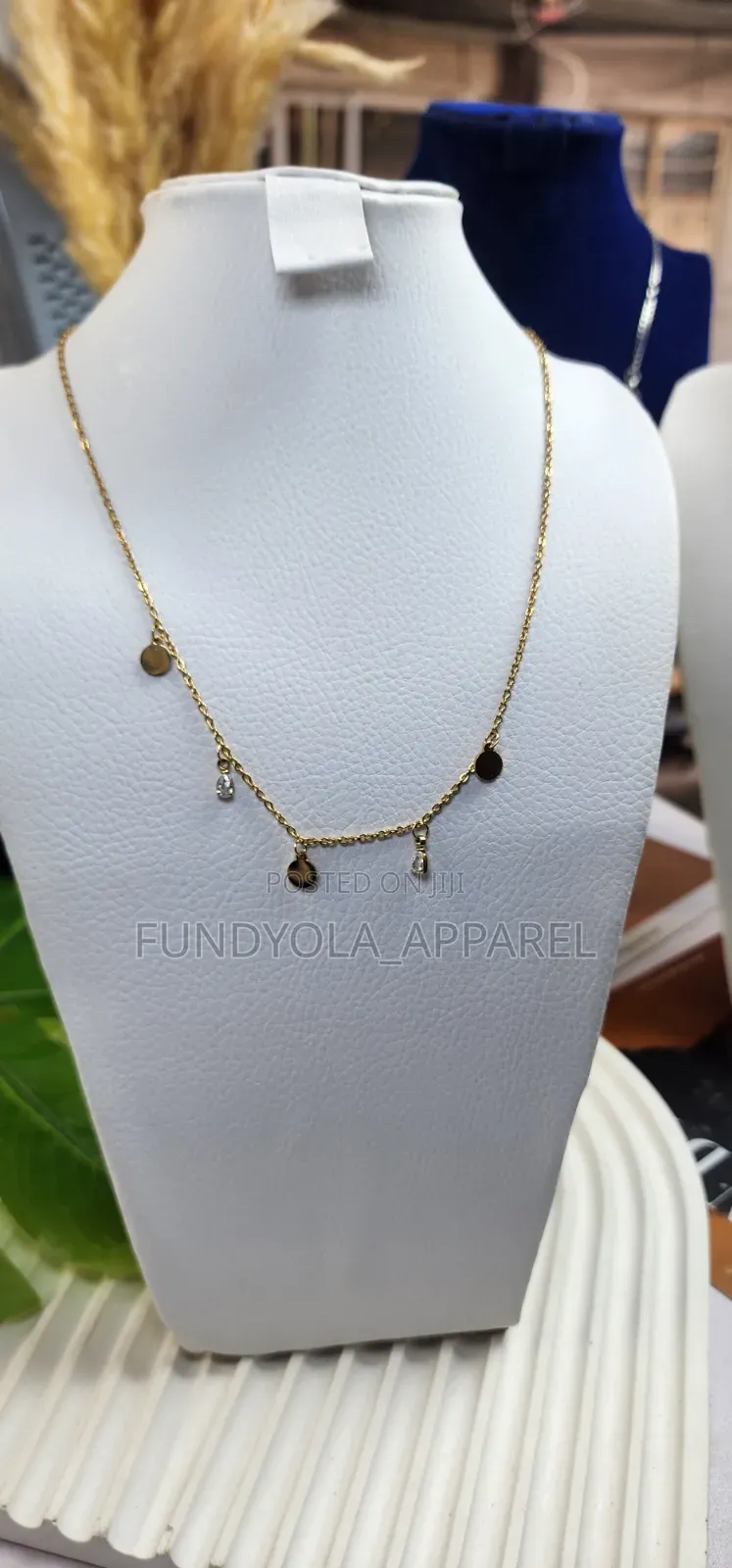 Stardust Shimmer Choker