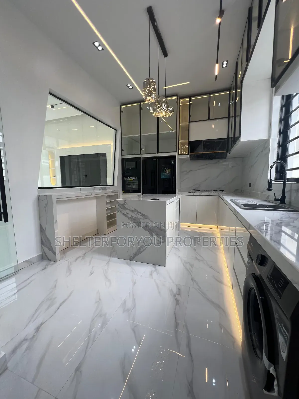 4bdrm Duplex in Off Lekki-Epe Expressway for sale