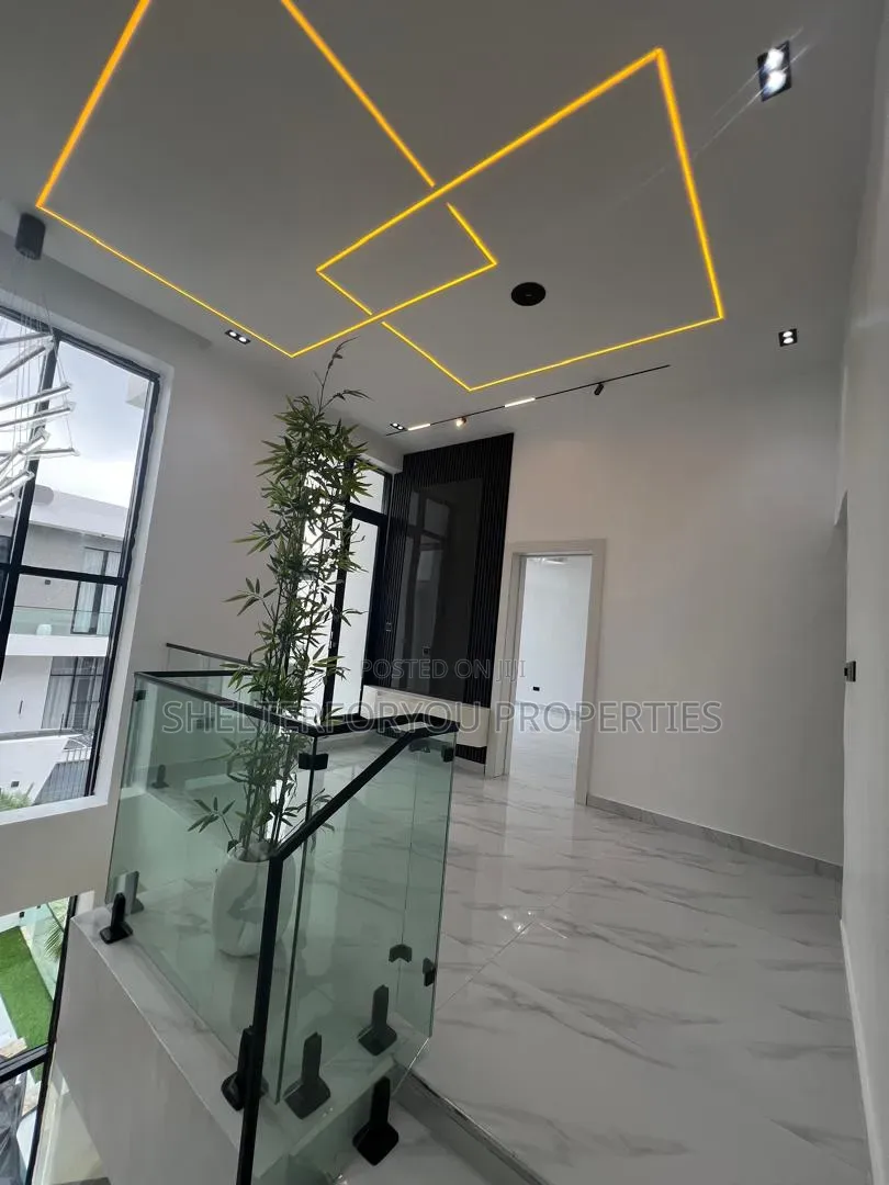 4bdrm Duplex in Off Lekki-Epe Expressway for sale