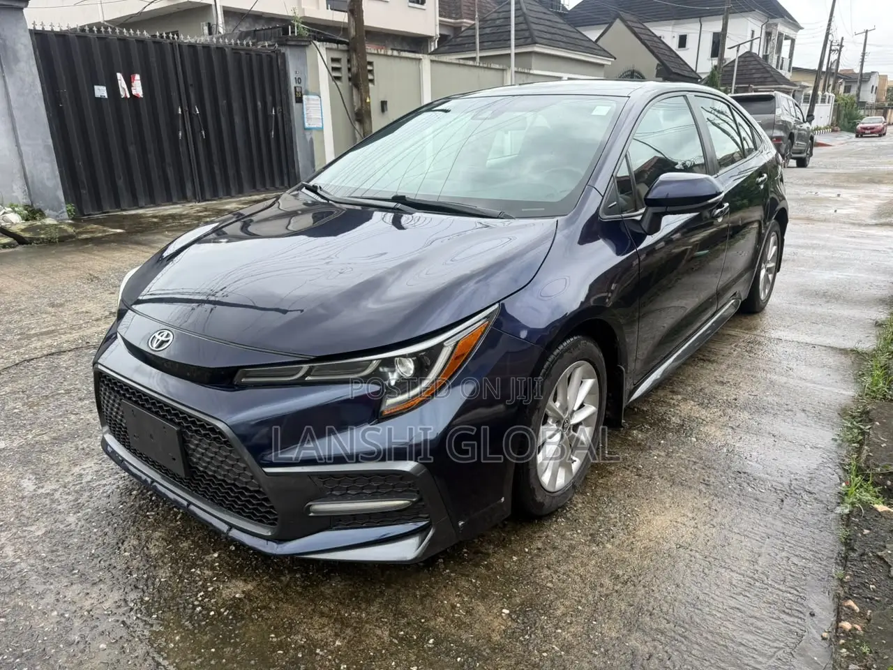 Toyota Corolla SE 2020 Blue