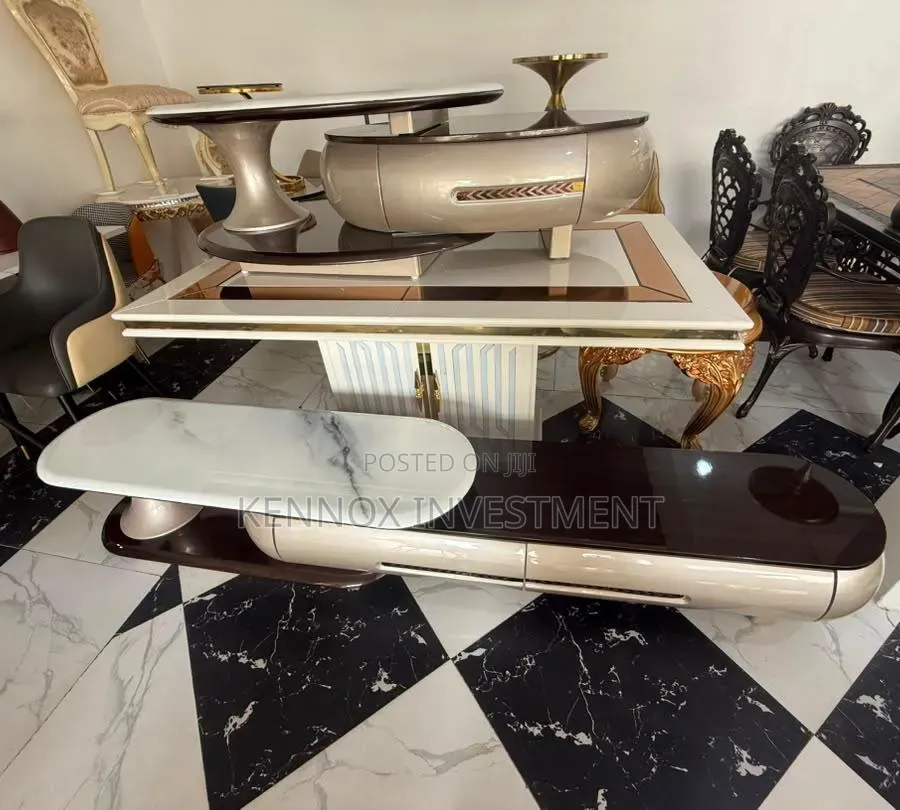 High Quality Foreign Centre Table and TV Stand.