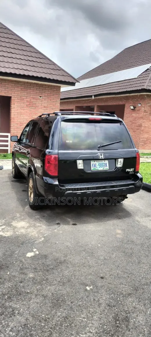 Honda Pilot 2005 Black