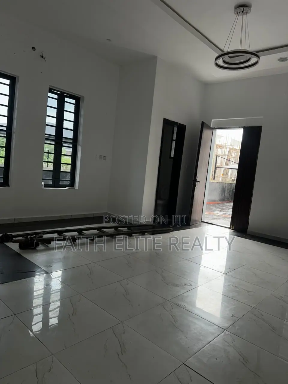 4bdrm Duplex in Lekki Expressway for rent