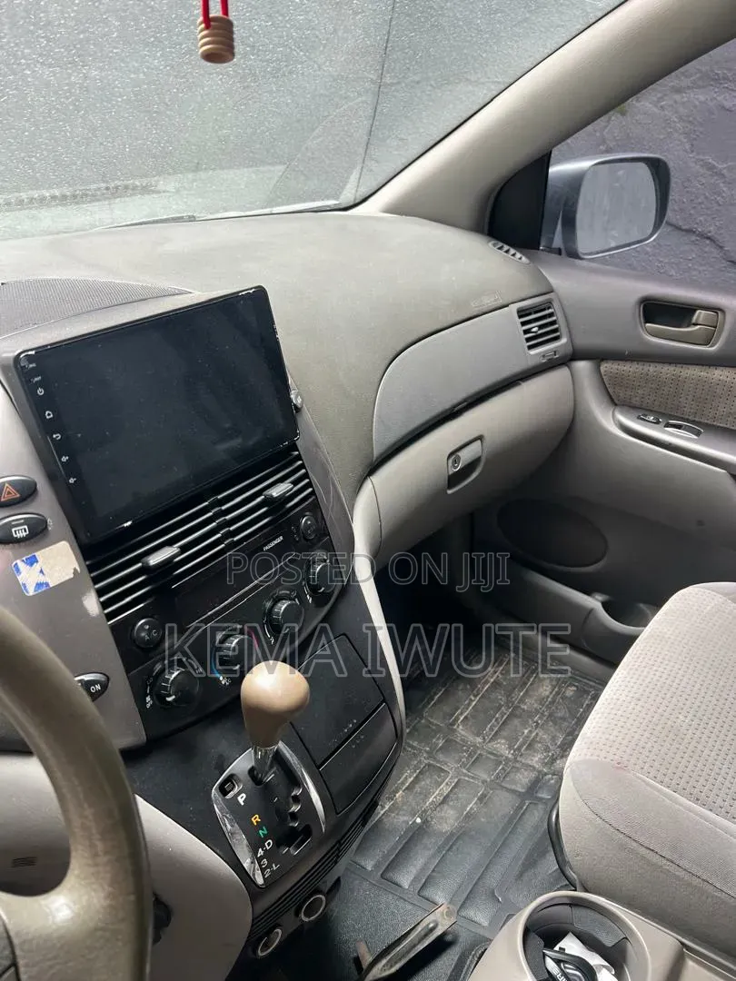 Toyota Sienna LE 4WD 2007 Blue