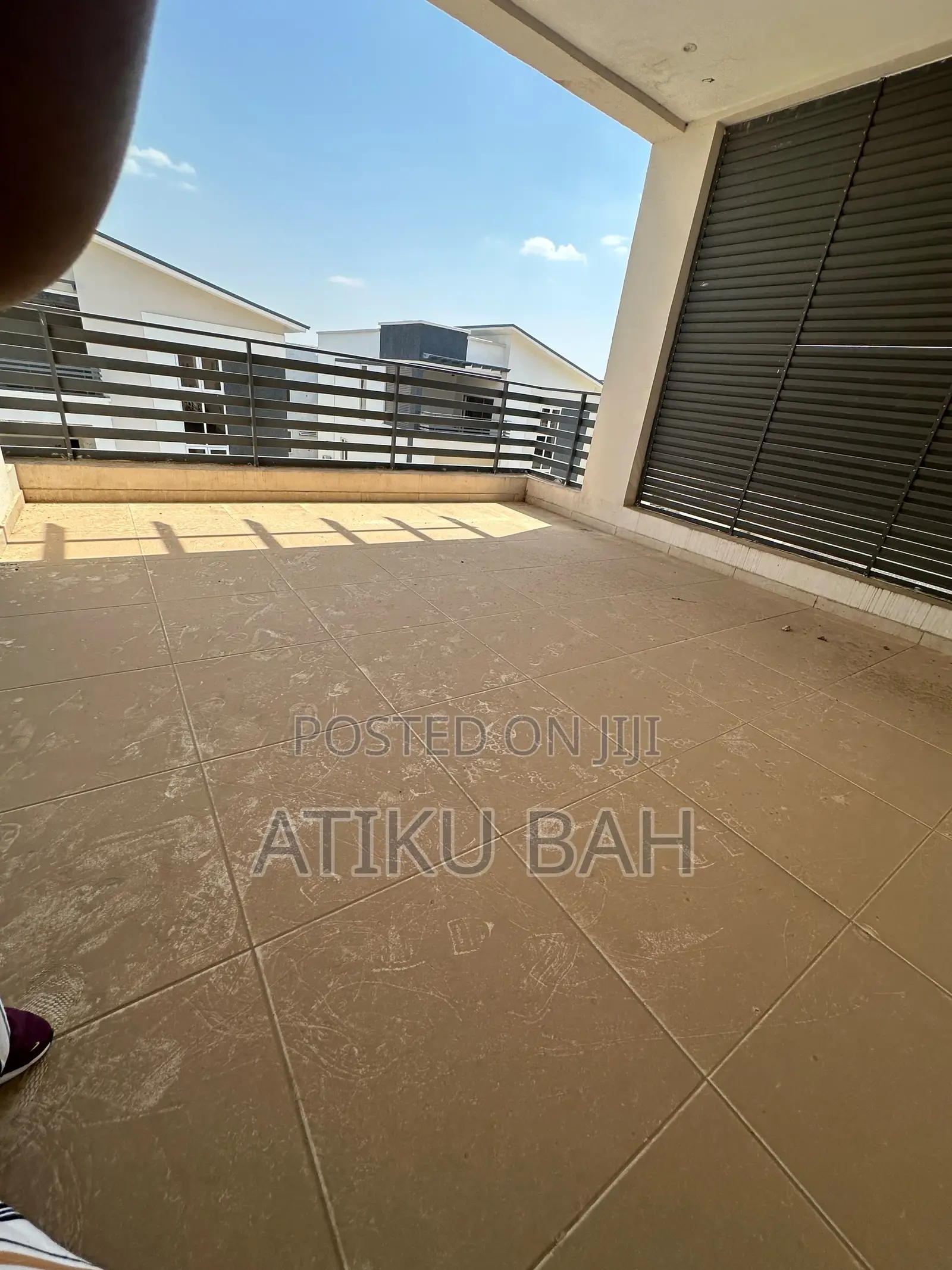 5bdrm Villa in Life Camp for sale