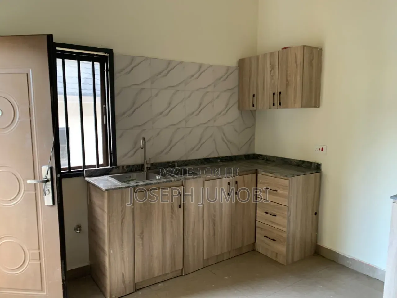 3bdrm Apartment in Tranquil Apartment'S, Area 3 for rent