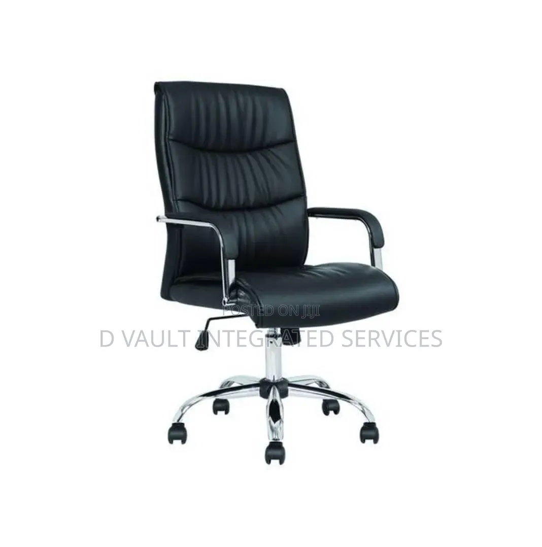 Office Chair / Swivel Chair (Black)