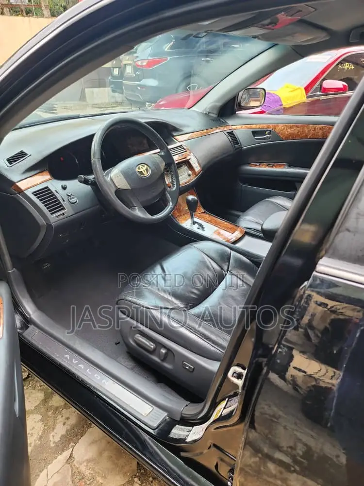 Toyota Avalon 2009 Black