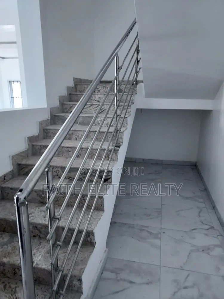 4bdrm Duplex in Lekki County, Ikota for rent