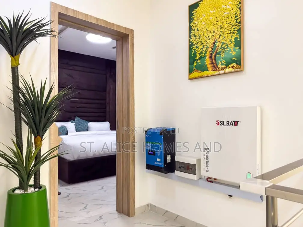 24orty7 Apartment White Luxe 2 Bedroom Apartment With Swimming Pool