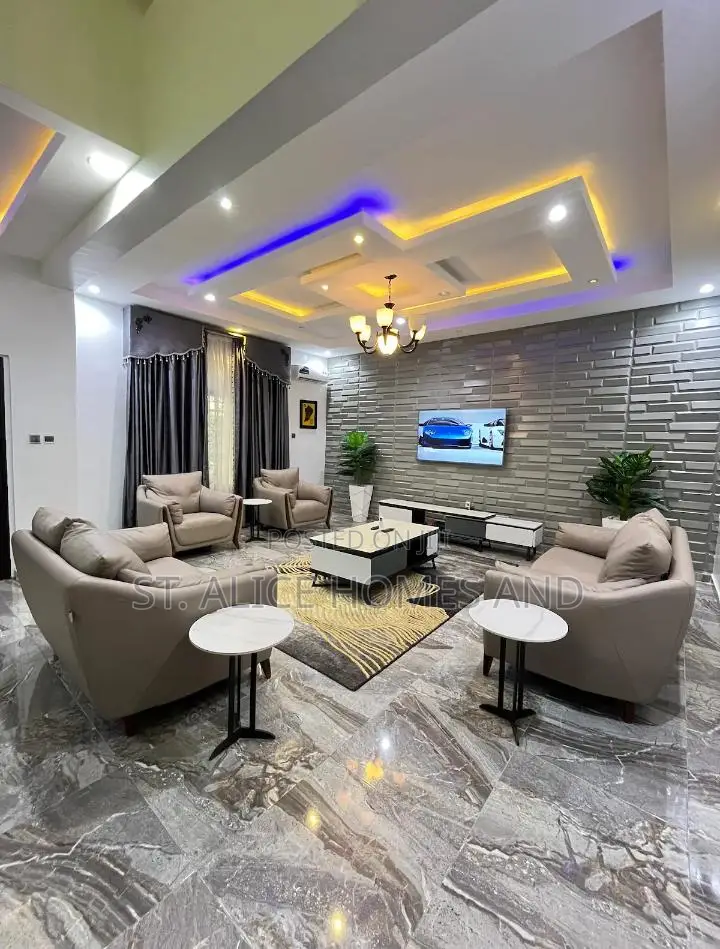 24orty7 Apartment CREME LUXE 2 Bedroom Apartment W
