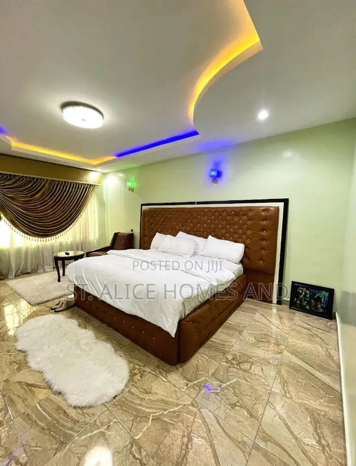24orty7 Apartment CREME LUXE 2 Bedroom Apartment W