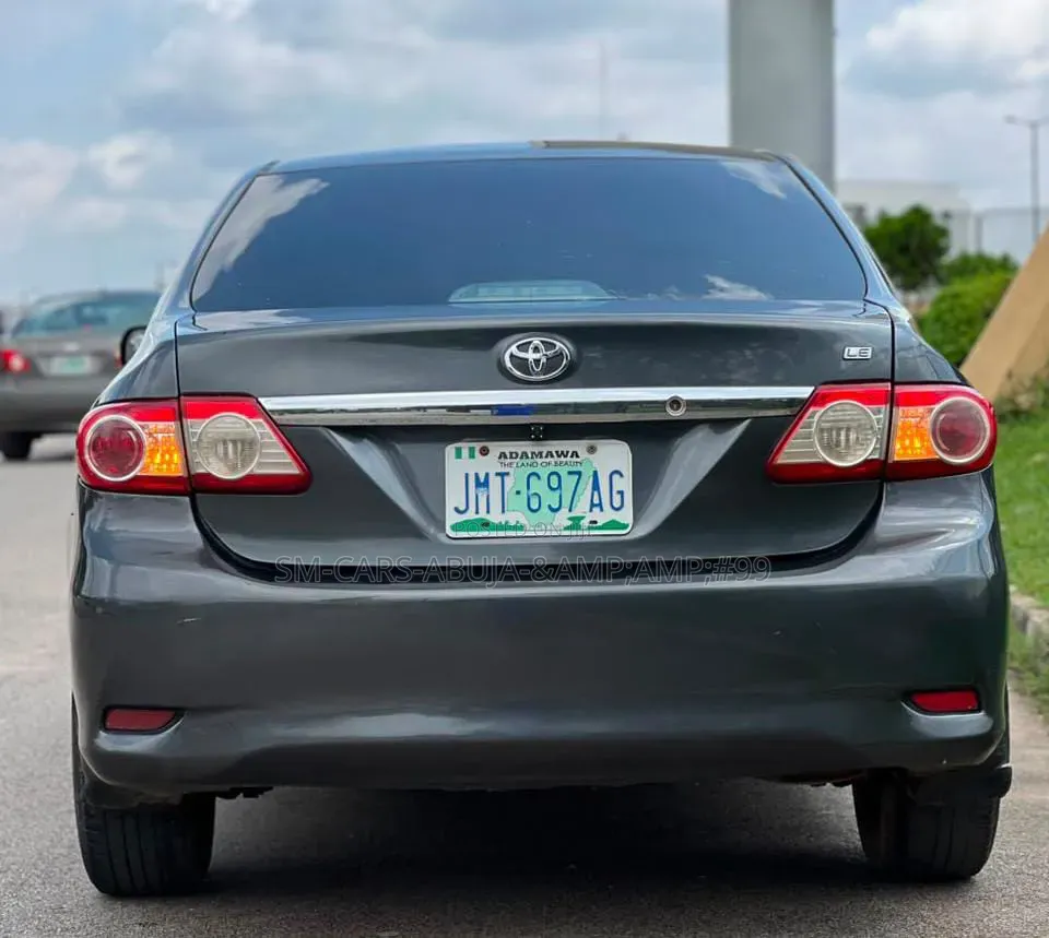 Toyota Corolla 2012 Gray