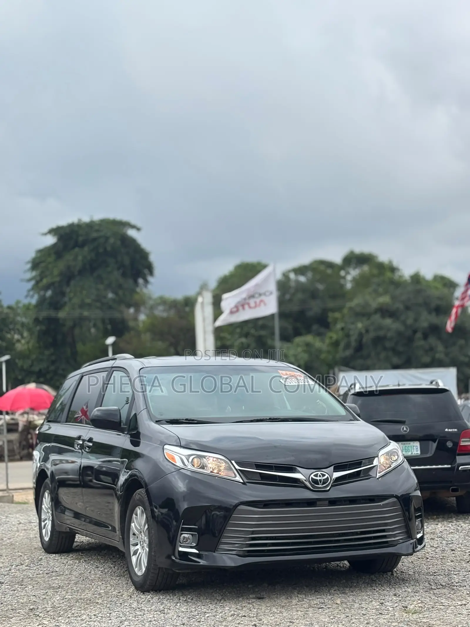 Toyota Sienna Limited AWD (3.5L 6cyl 8A) 2018 Black