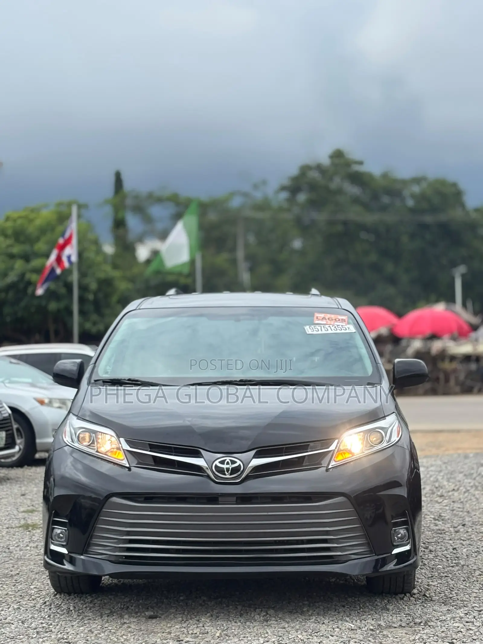 Toyota Sienna Limited AWD (3.5L 6cyl 8A) 2018 Black