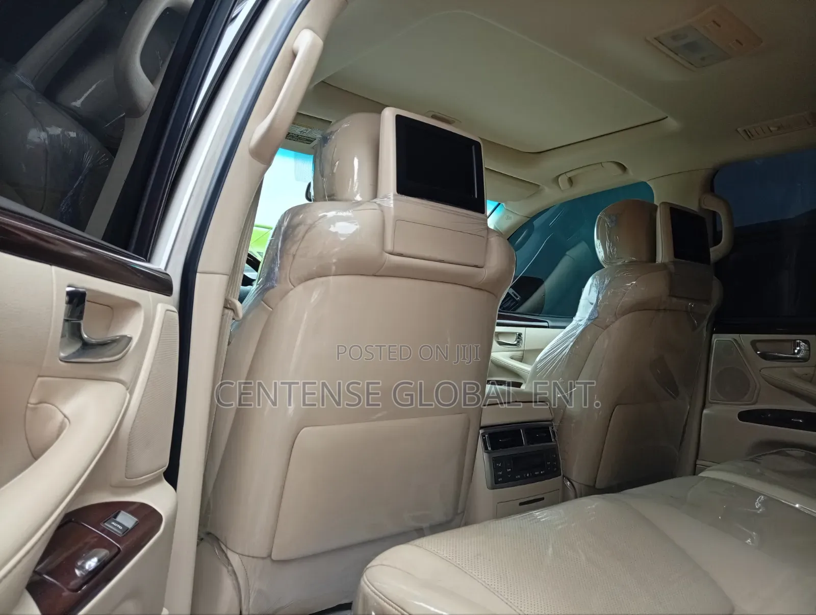 Lexus LX 2017 Gold