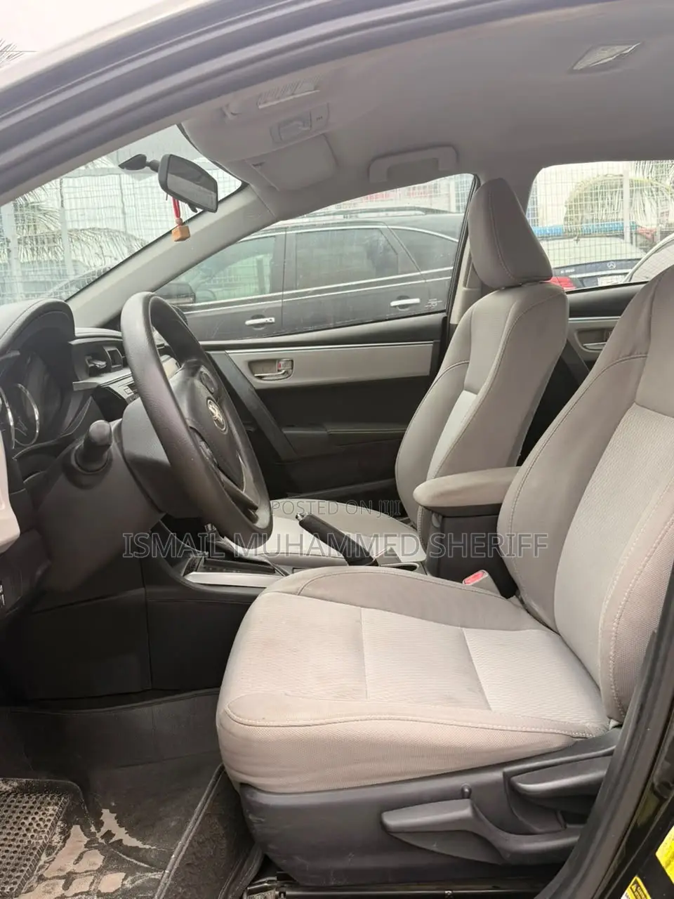 Toyota Corolla LE Eco Plus 4dr Sedan (1.8L 4cyl CVT) 2016 Black
