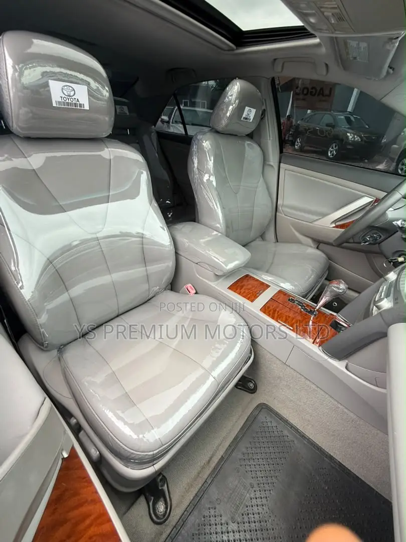 Lexus ES 350 2012 Gold