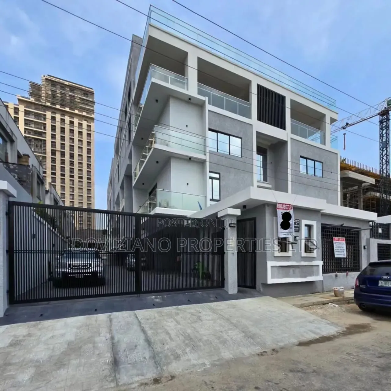 3bdrm Apartment in Lekki Phase 1 for rent