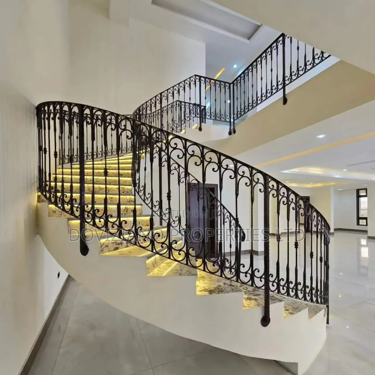 3bdrm Apartment in Lekki Phase 1 for rent