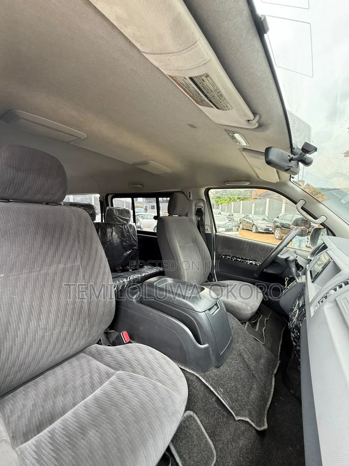Toyota HiAce 2012 White
