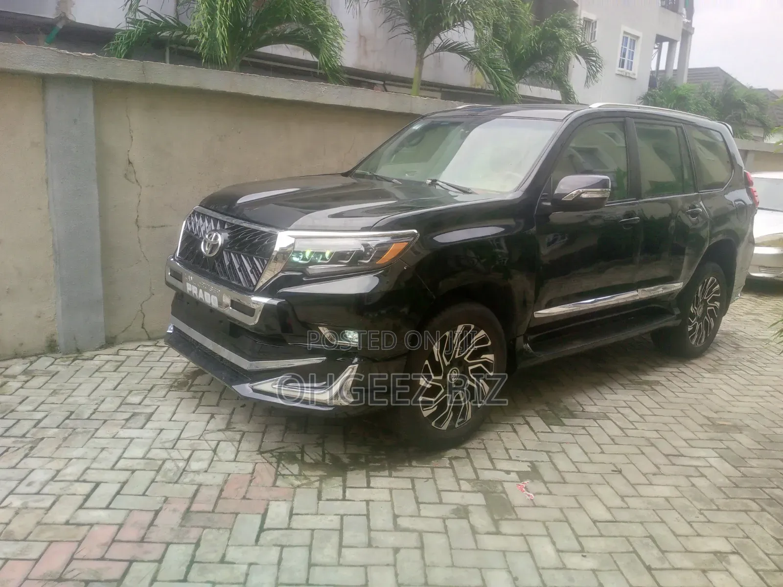 Toyota Land Cruiser Prado 2024 Black
