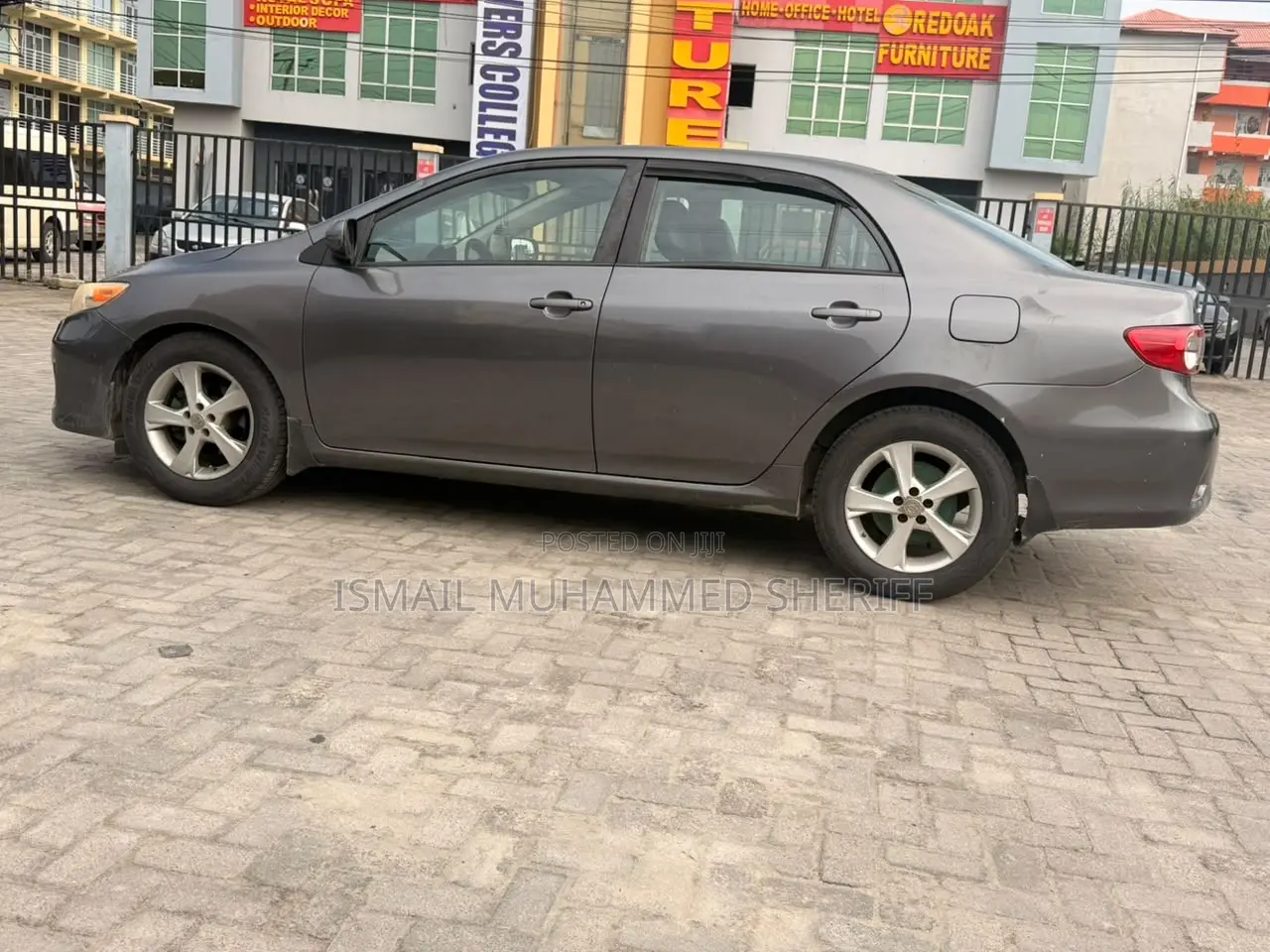 Toyota Corolla 2011 Gray