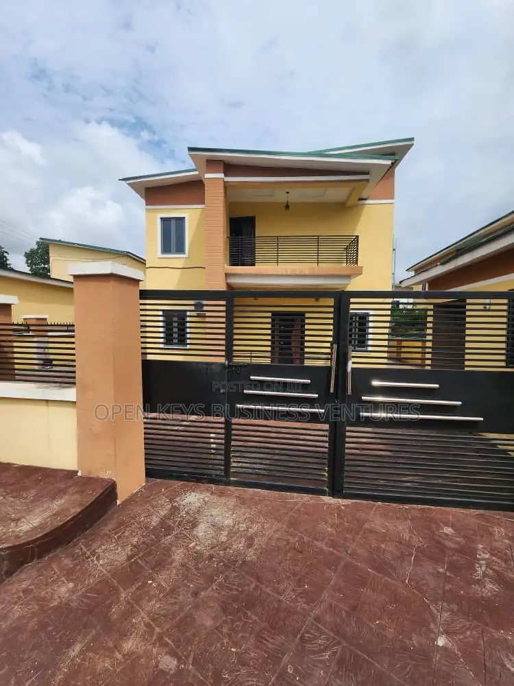 Furnished 3bdrm Duplex in Phdl, Jericho for rent