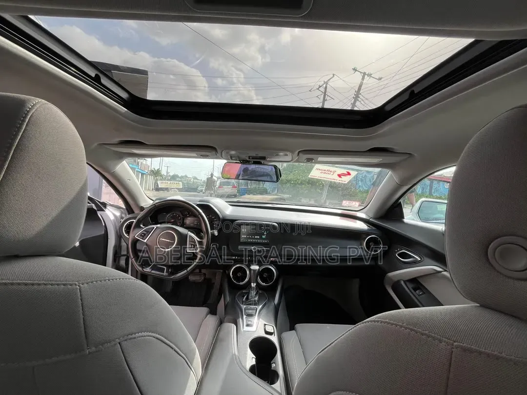 Chevrolet Camaro 2018 Silver