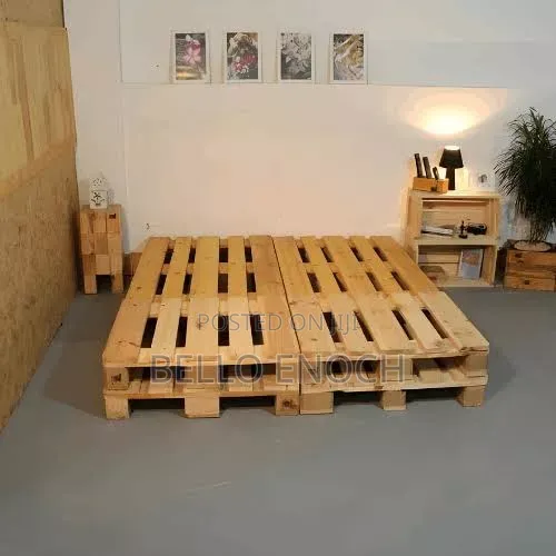Wooden Pallet for Bed Flames
