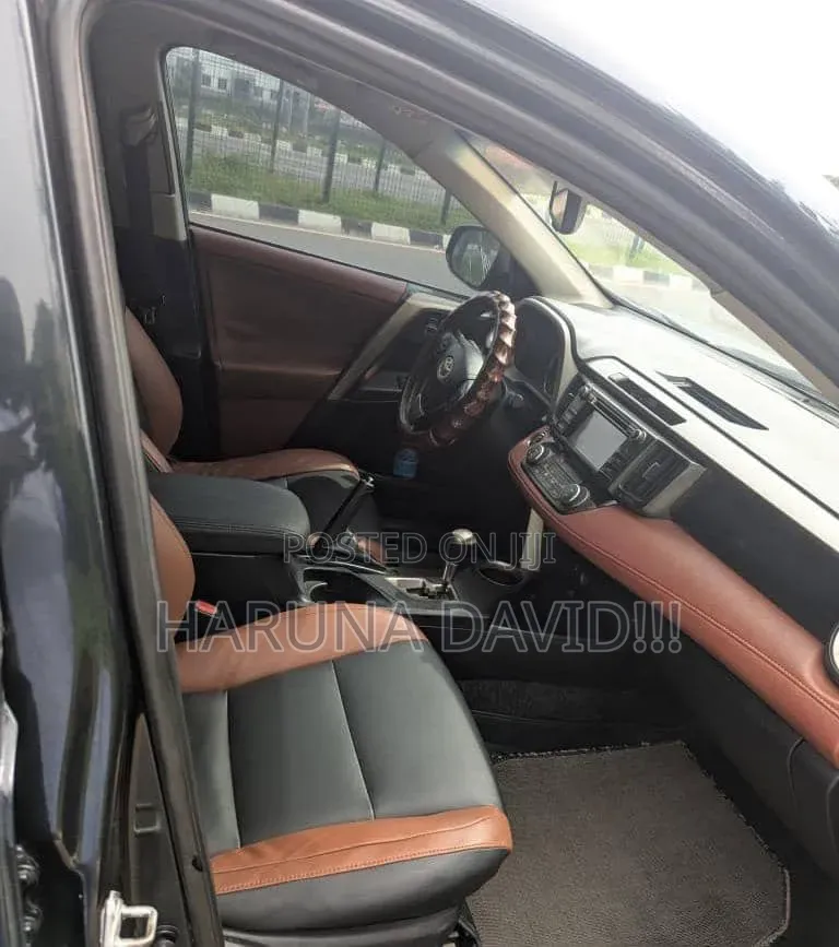 Toyota RAV4 2015 Black