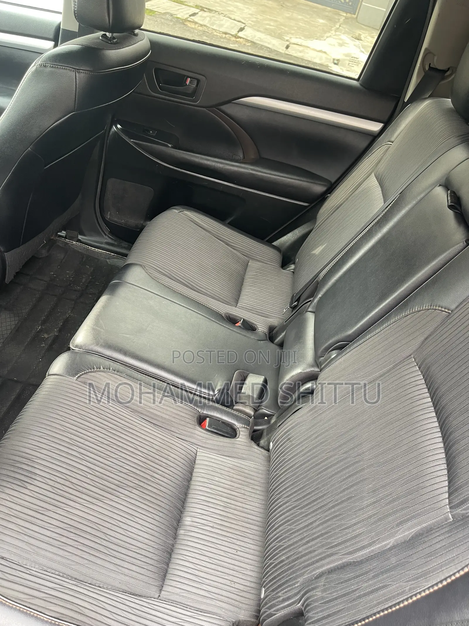 Toyota Highlander LE Plus 4x4 V6 (3.5L 6cyl 8A) 2017 Black