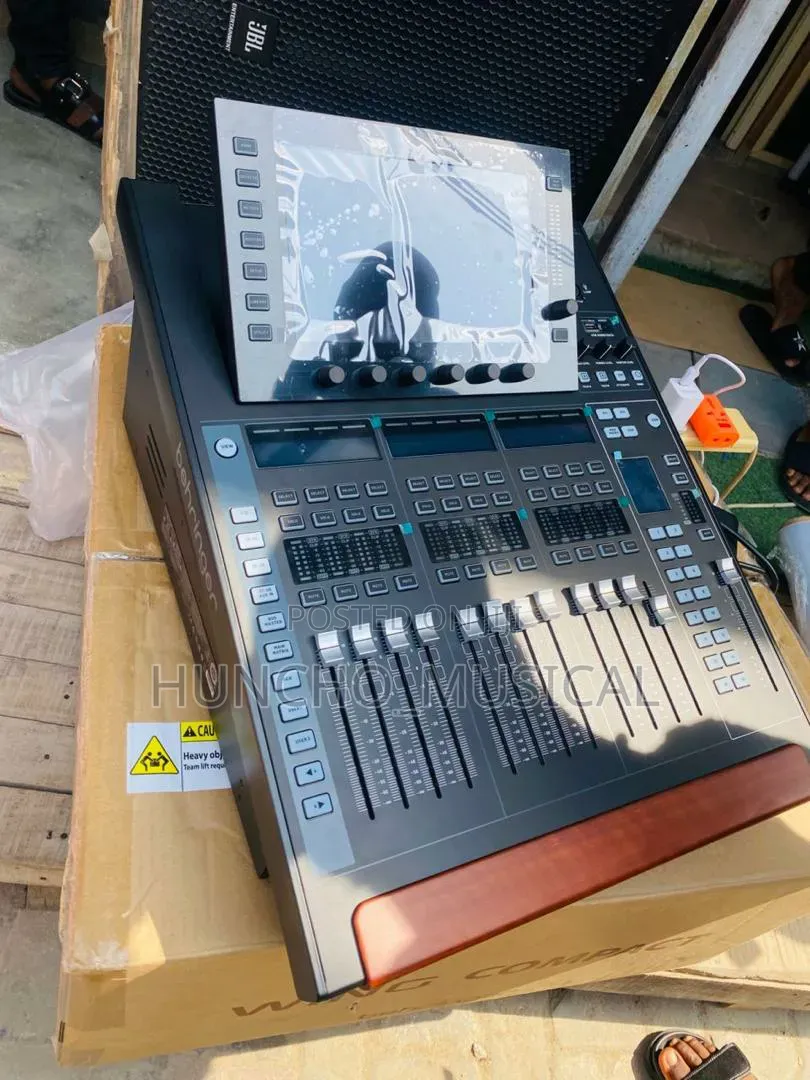 Behringer WING Compact Digital Mixer