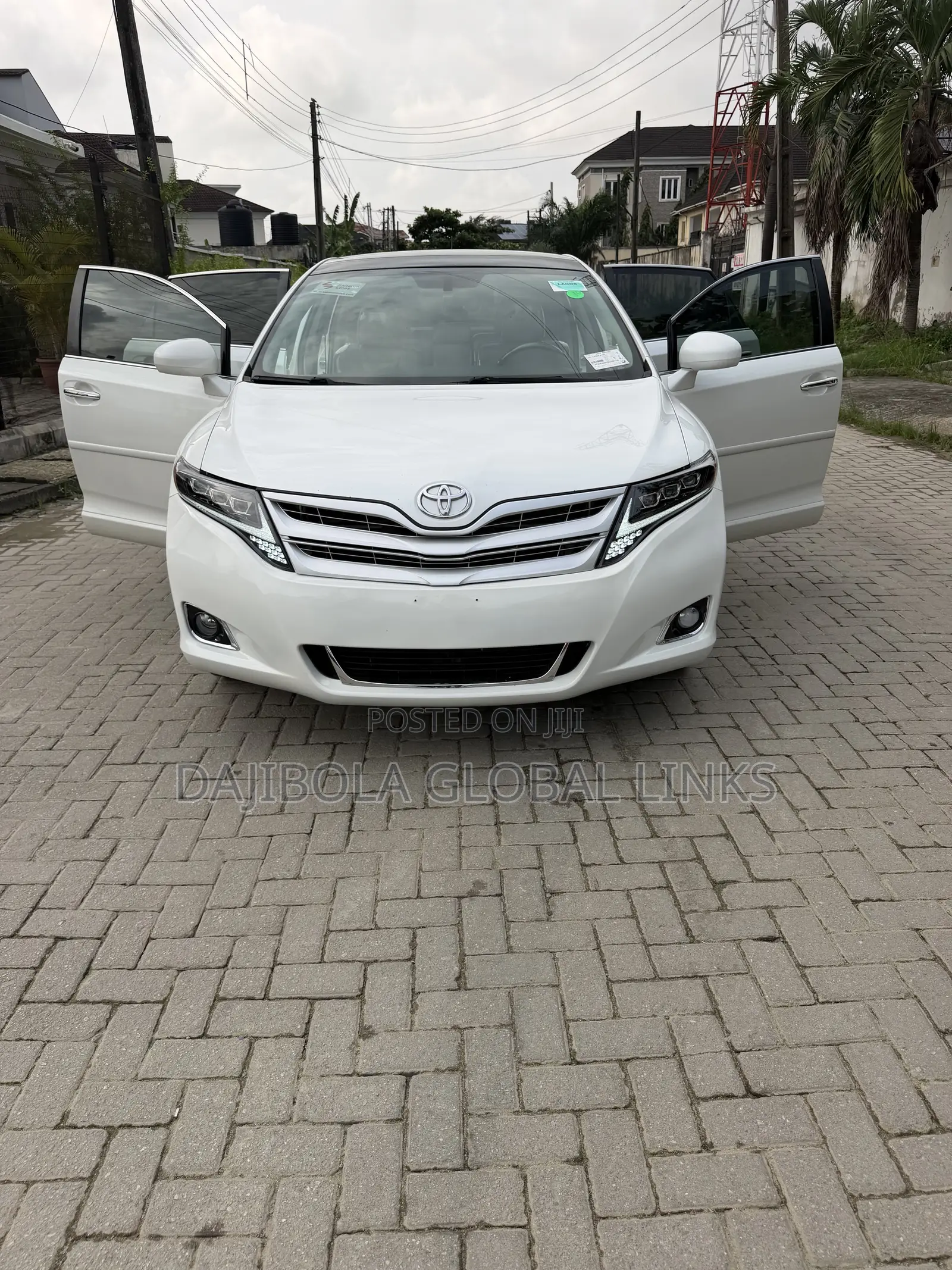 Toyota Venza AWD 2011 White