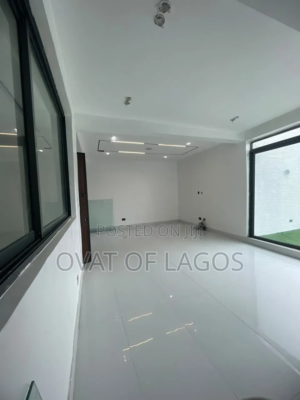 3bdrm Apartment in Ikate for sale