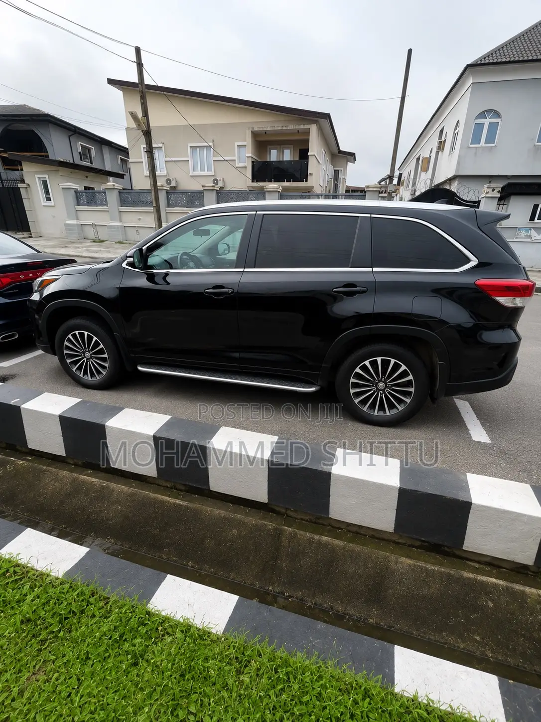 Toyota Highlander LE Plus 4x4 V6 (3.5L 6cyl 8A) 2017 Black