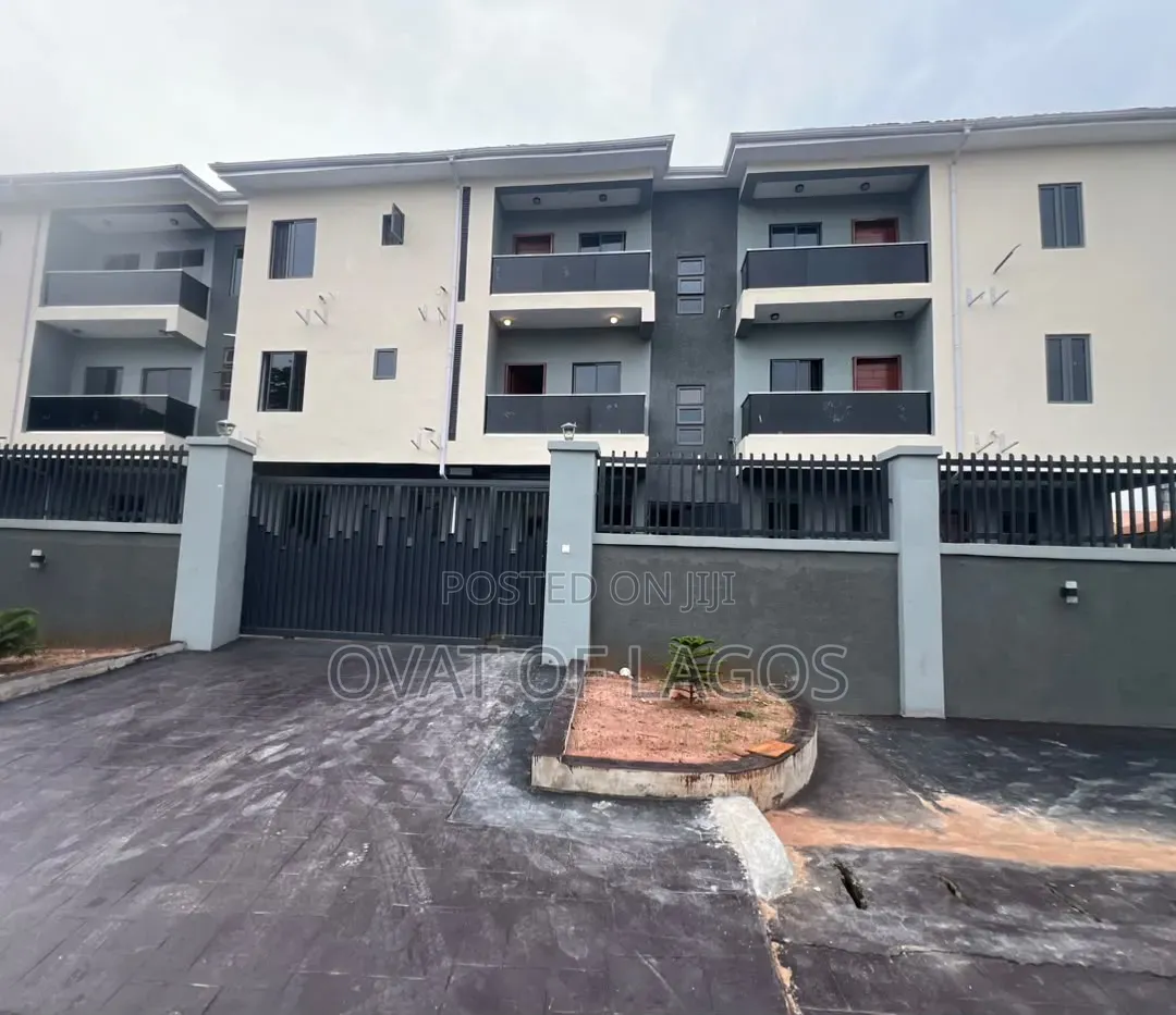 4bdrm Duplex in Lekki Phase 1 for rent