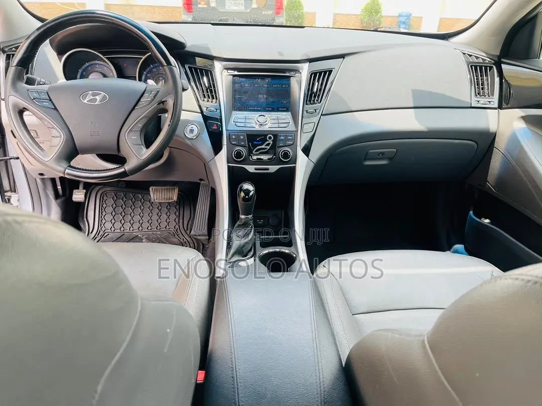 Hyundai Sonata 2013 Silver