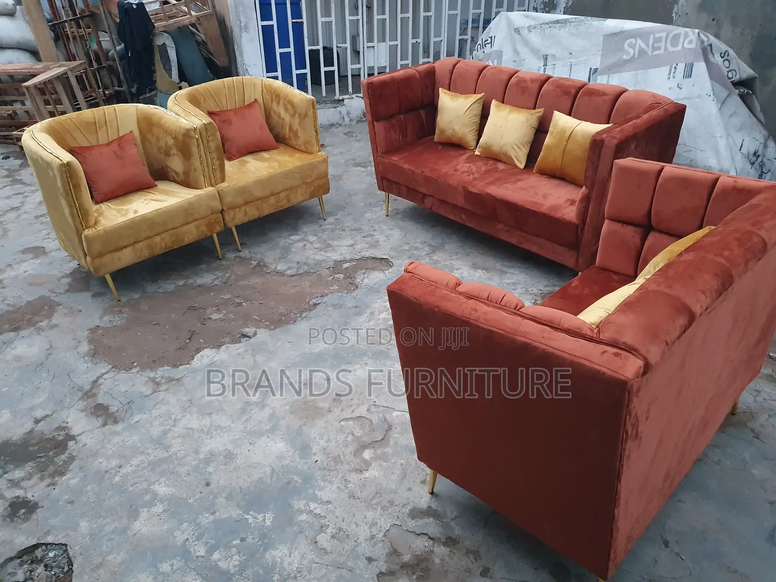Good Quality 7seater Fabric Sofas With Troll Pillows