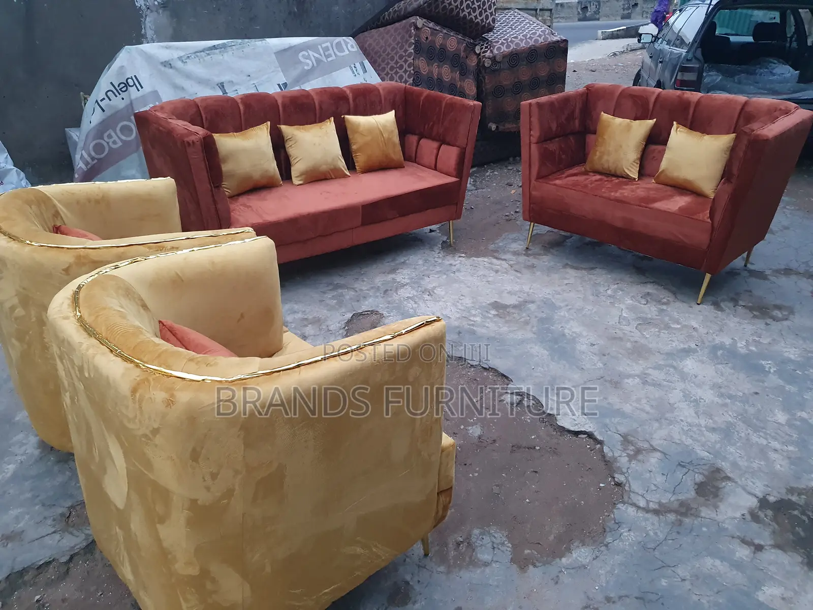 Good Quality 7seater Fabric Sofas With Troll Pillows