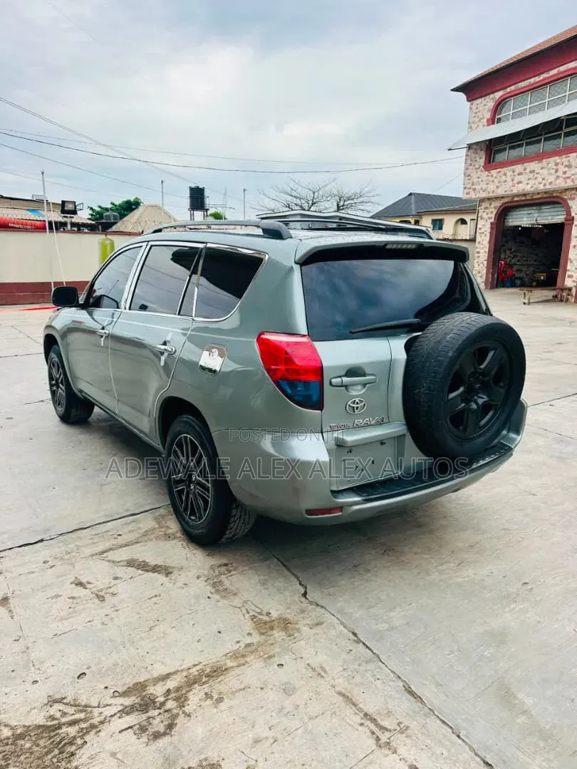 Toyota RAV4 2007 Green