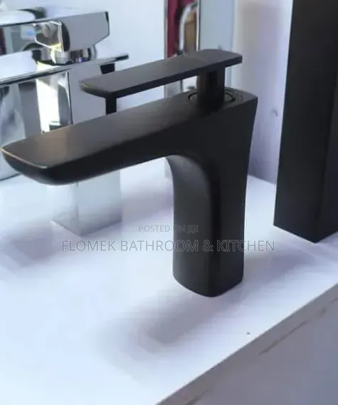 Modern Matte Black Single Lever Bathroom Basin Mixer Tap