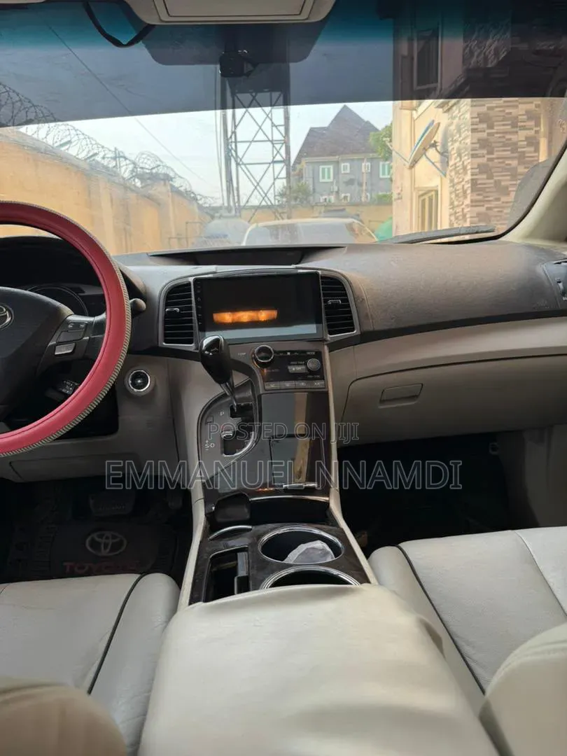 Toyota Venza Limited 2010 Red