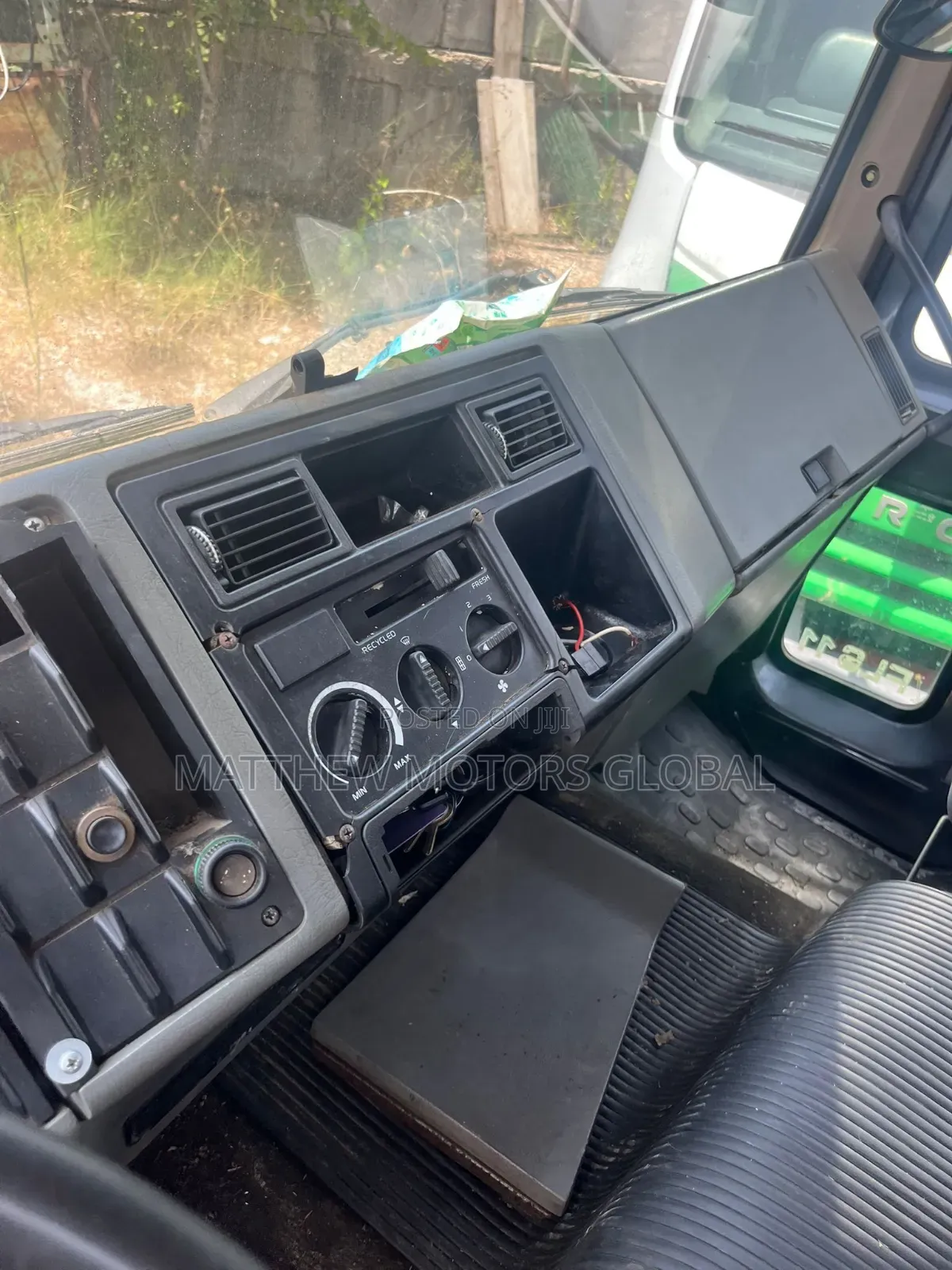 Clean Foreign Used Volvo FL6 Cap Chassis Truck