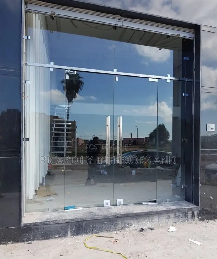Frameless Tempered Glass Entrance Doors