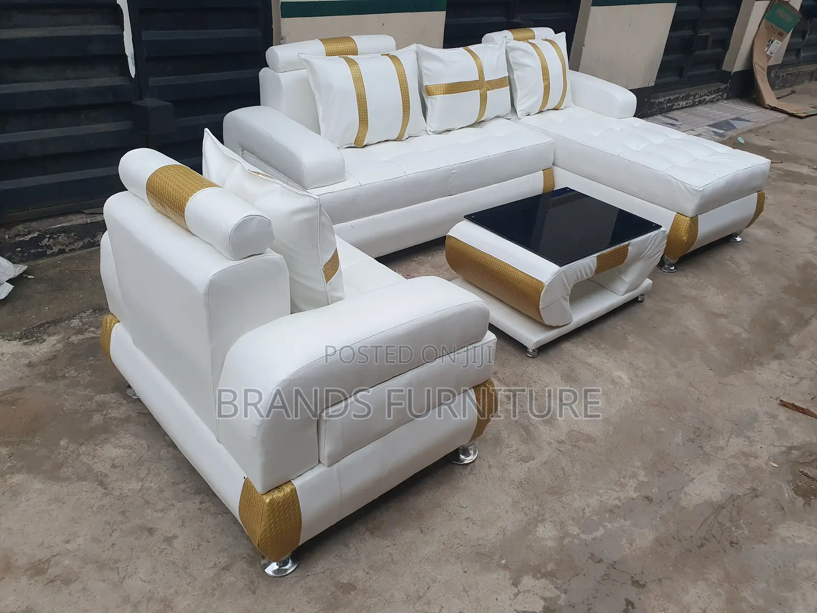 Beautiful Quality White Leather Lshap Sofa Center Table With Single