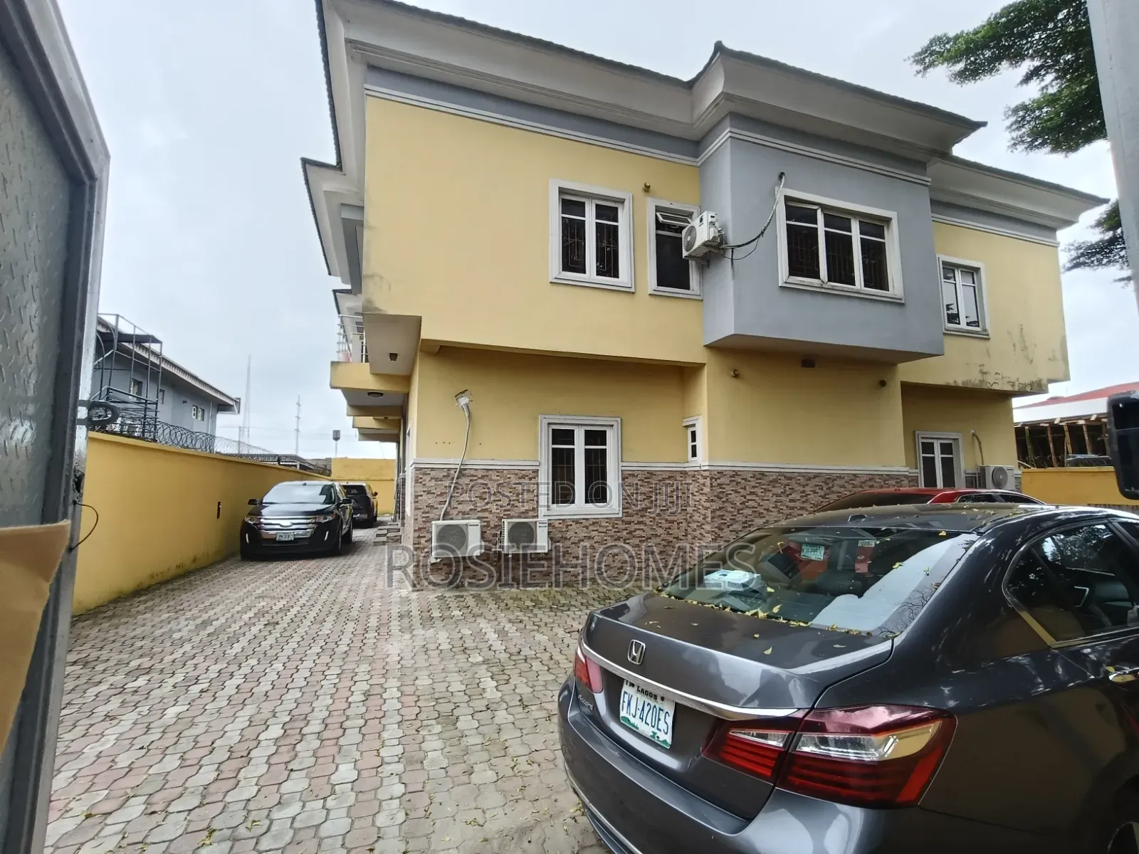 2bdrm Block of Flats in Lekki Lekki Scheme 2 for rent