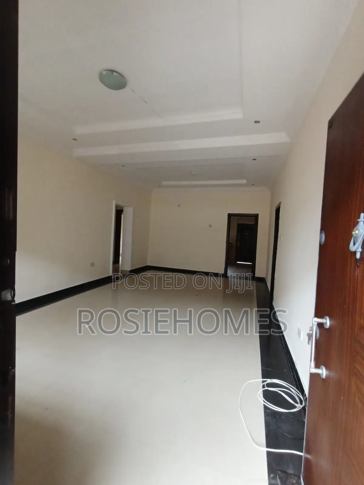 2bdrm Block of Flats in Lekki Lekki Scheme 2 for rent