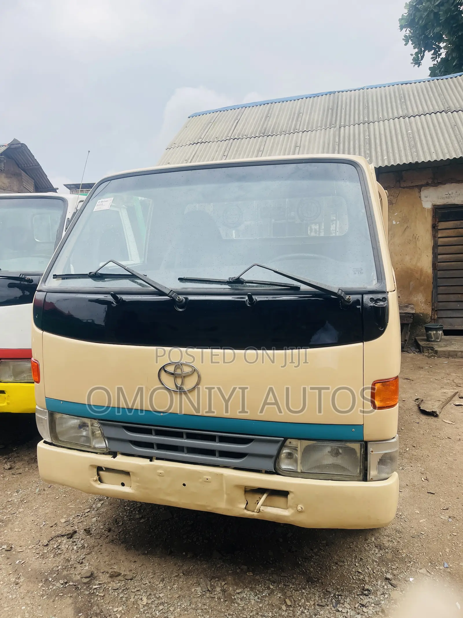 Toyota Dyna 100